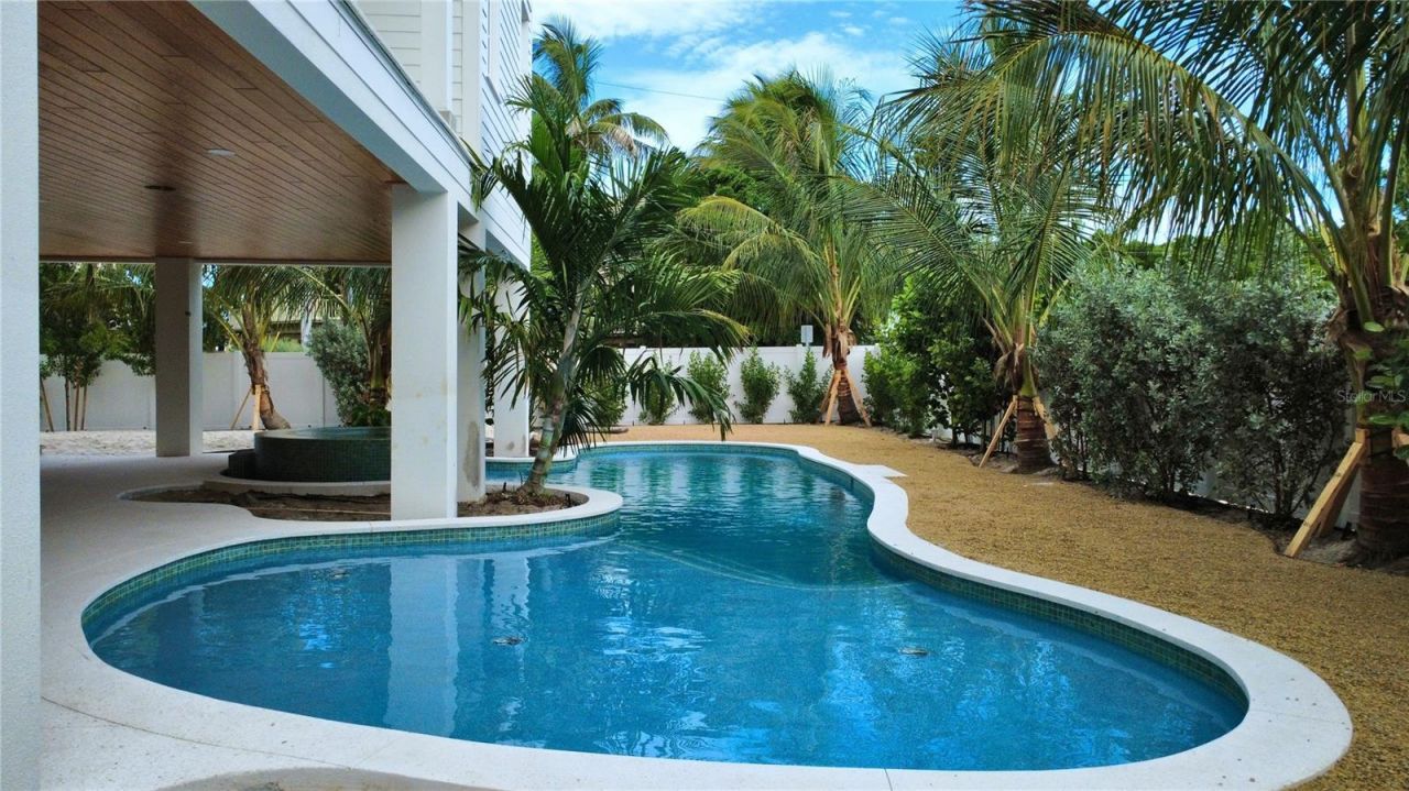 107 Tuna Street, Anna Maria, FL 34216 Photo