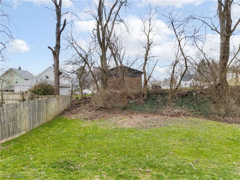 918 Raymond Avenue , Barberton, OH 44203 Photo 5