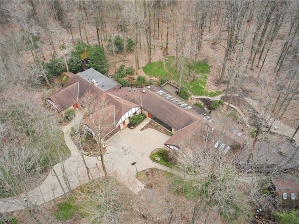 1000 Woodhaven Boulevard , Akron, OH 44333