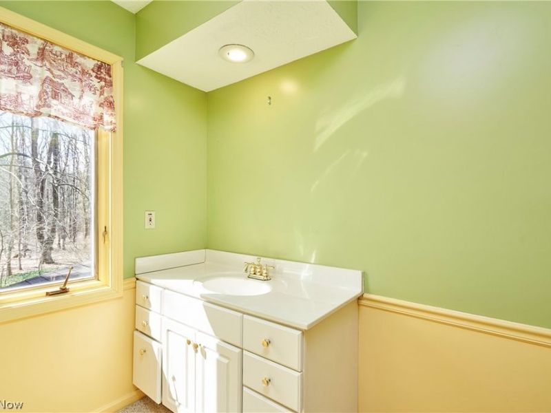 1000 Woodhaven Boulevard , Akron, OH 44333 Photo 39