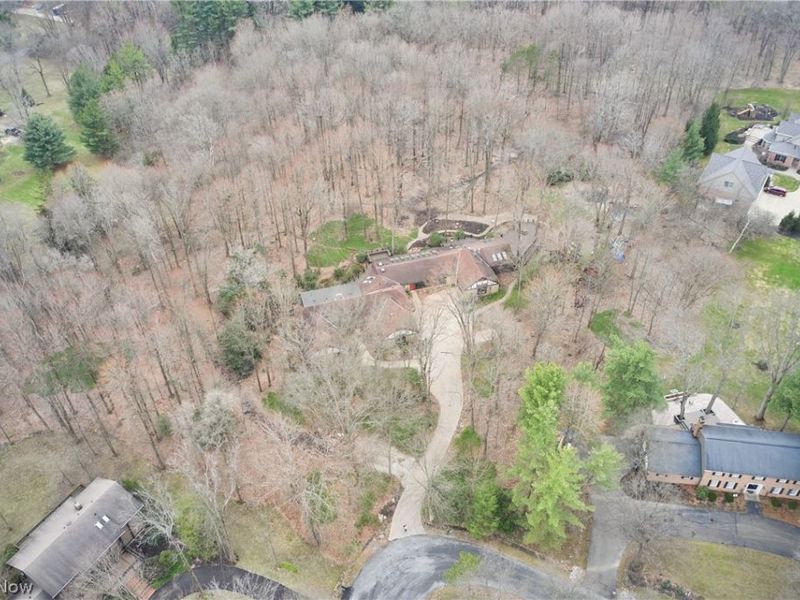 1000 Woodhaven Boulevard , Akron, OH 44333 Photo 48