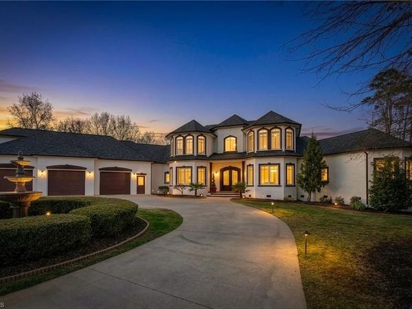 1326 Lochshire Drive, Burlington, NC 27215