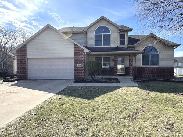 366 Centerpoint Drive S, Bourbonnais, IL 60914