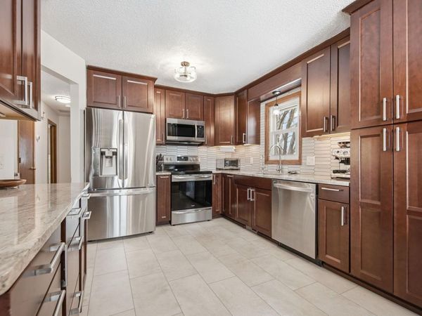 1955 Timber Wolf Trail S, Eagan, MN 55122