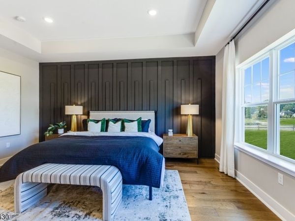 34 Eastwood Ter, East Hanover, NJ 07936