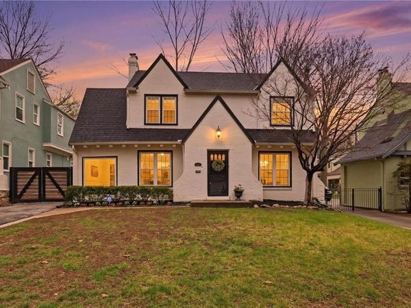 1263 W Gregory Boulevard, Kansas City, MO 64114