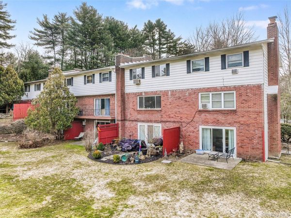 48 Brittany Drive, Unit D, West Hurley, NY 12491