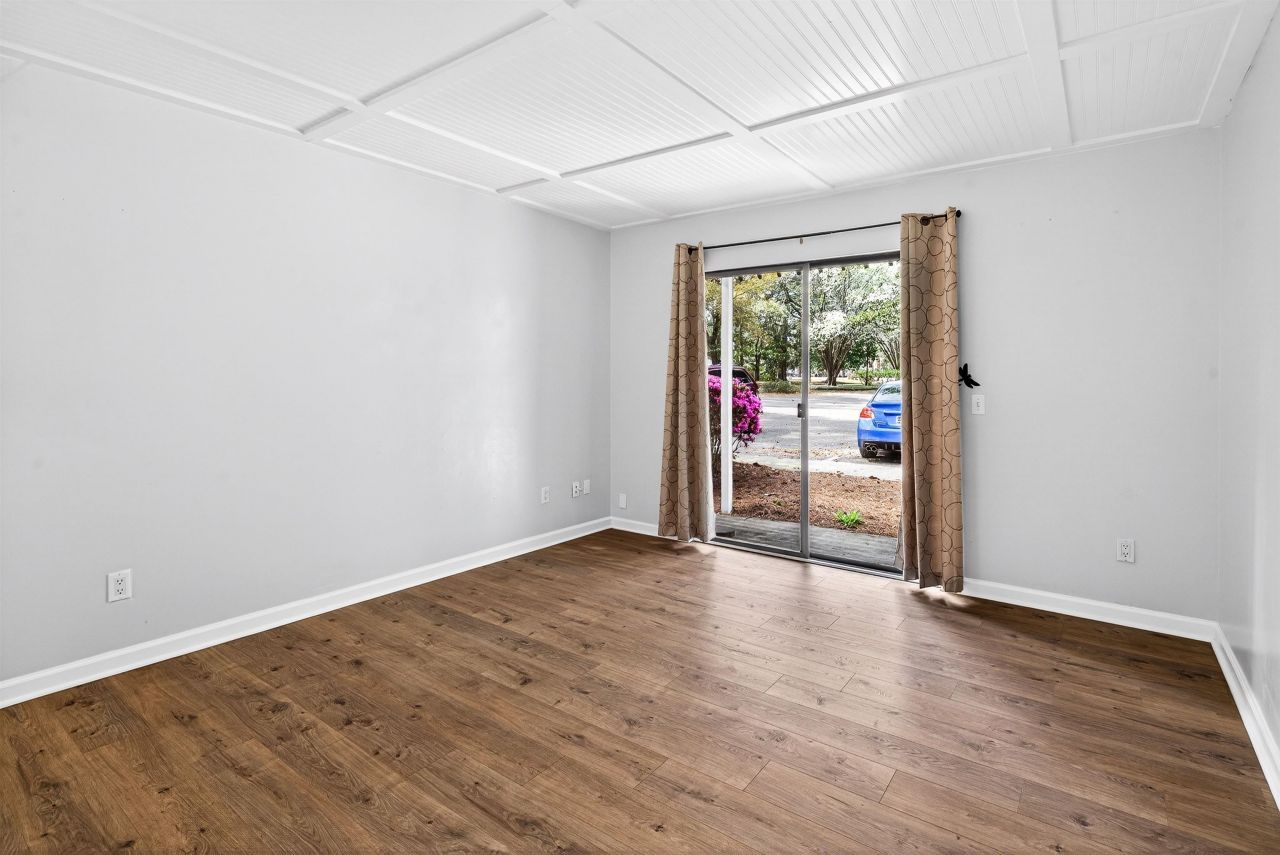 435 Salt Marsh Circle  Photo 6