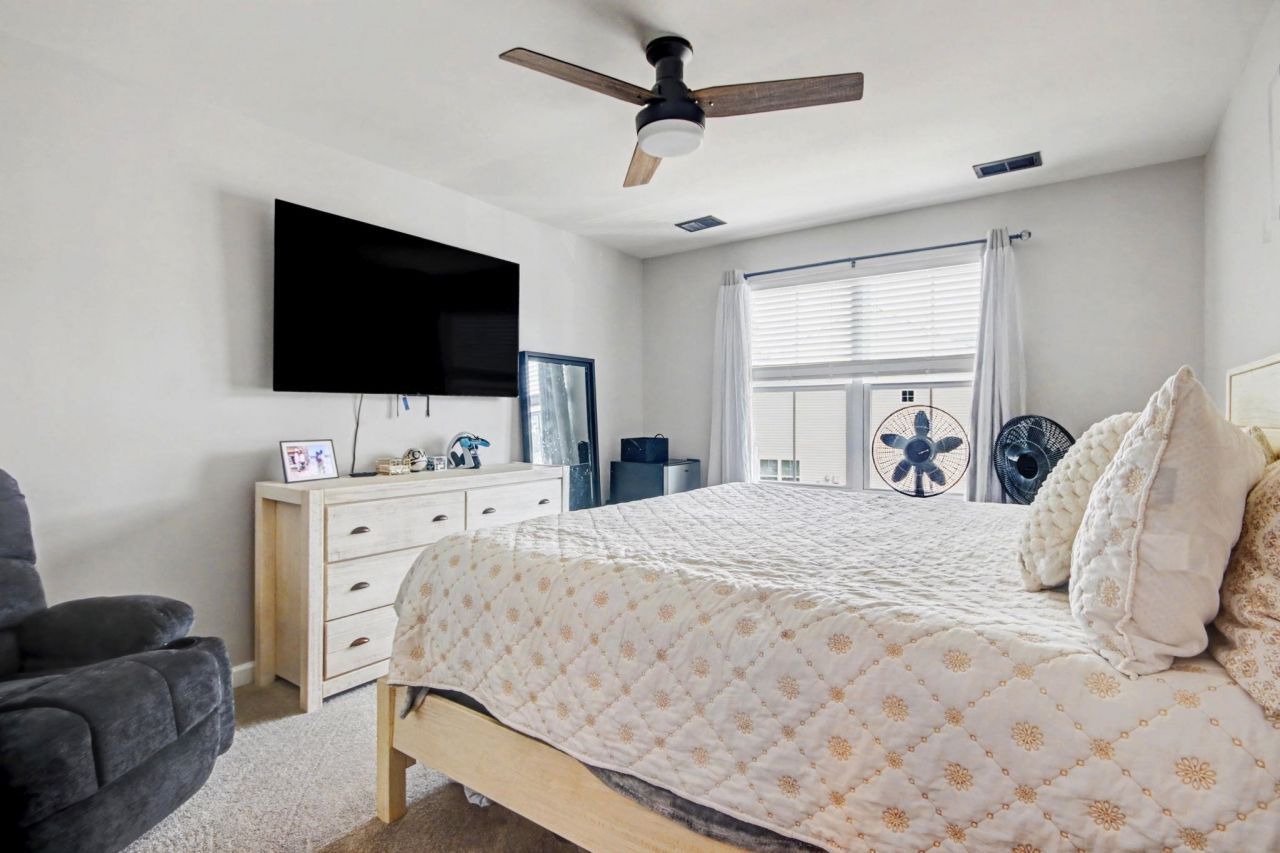 608 Montenegro Way Photo 20