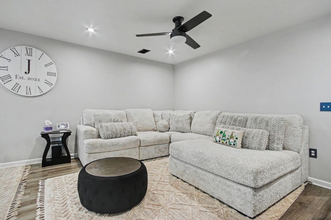 608 Montenegro Way Photo 8