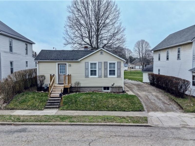 254 1st Street SE, Brewster, OH 44613 Photo 11