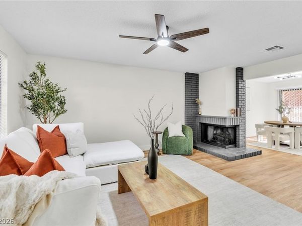 2415 Pickwick Drive, Henderson, NV 89014