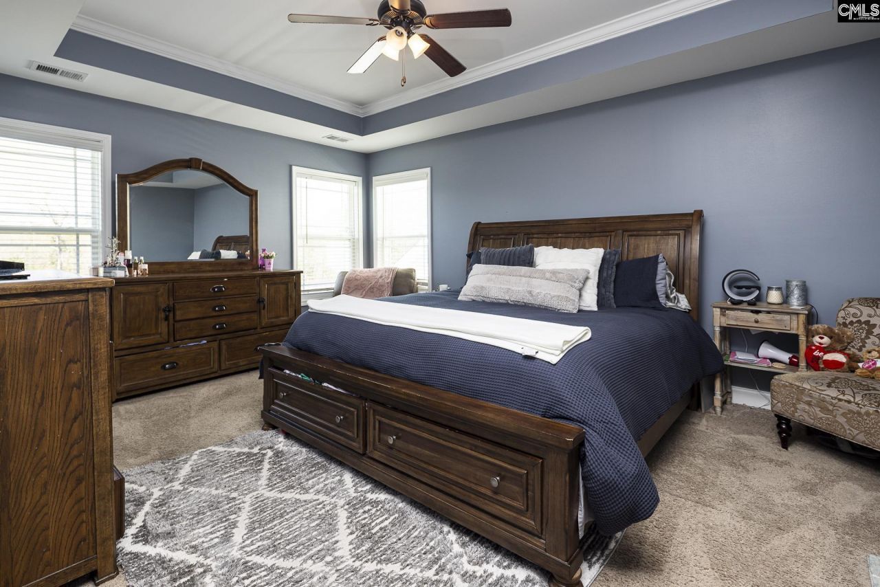 823 Adelaide Road  Photo 18