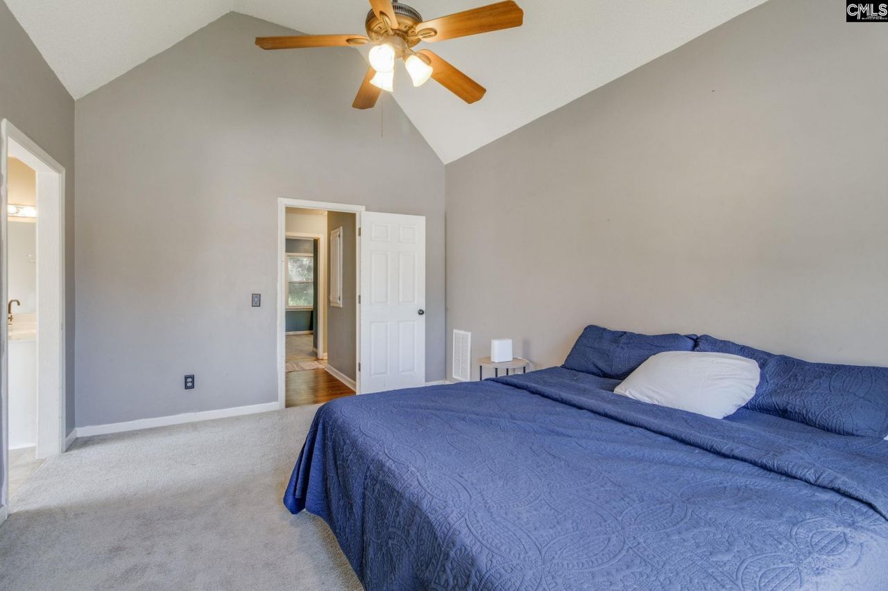 2 Woodshaw Court  Photo 15