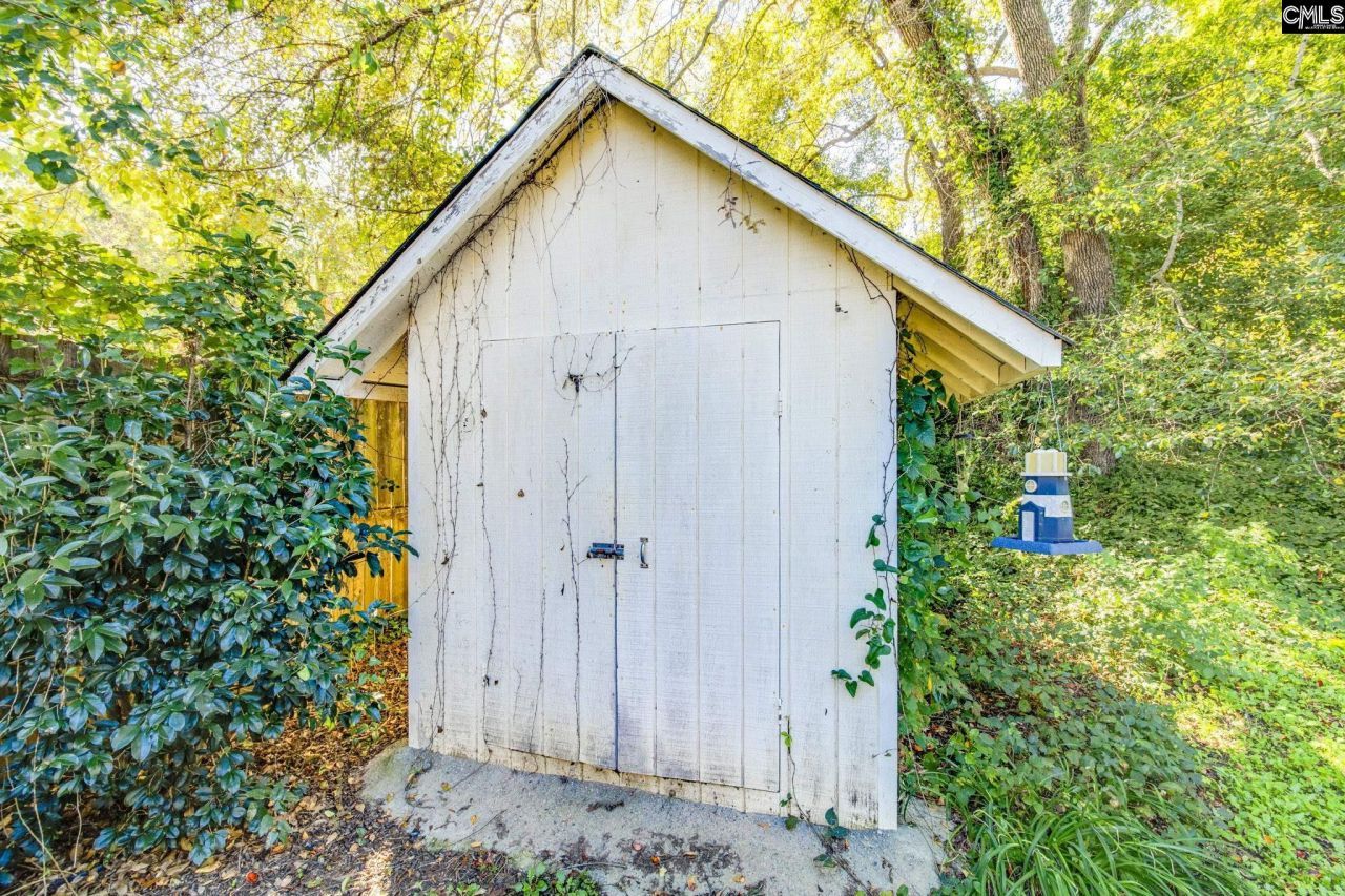 2 Woodshaw Court  Photo 29