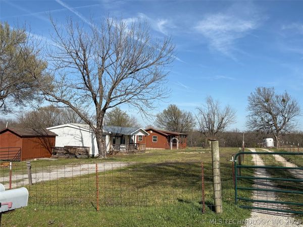 3537 N 35th Avenue W, Tulsa, OK 74127