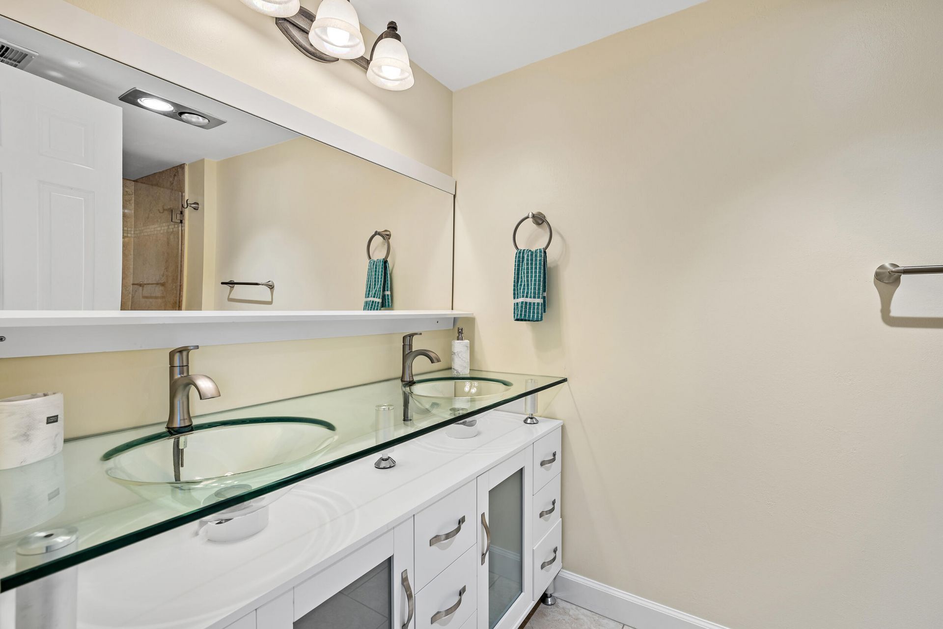 1200 Marine Way, Unit 915 (ph7), North Palm Beach, FL 33408 Photo