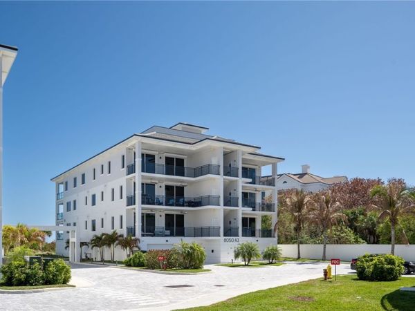 8050 Highway A1A, Unit 201, Vero Beach, FL 32963
