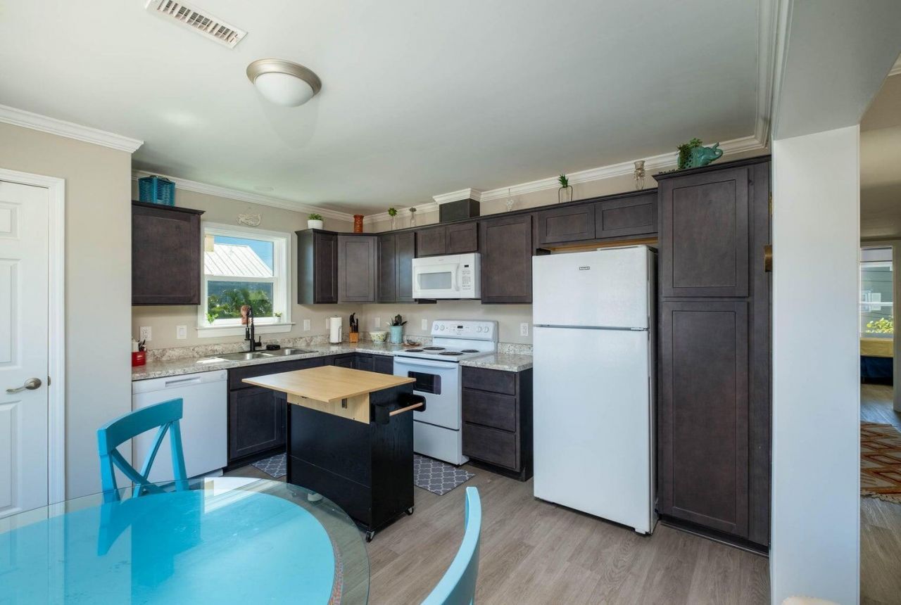 142 Airstream Lane, Tavernier, FL 33070 Photo