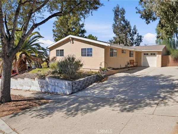 18631 Kimbrough Street, Canyon Country, CA 91351