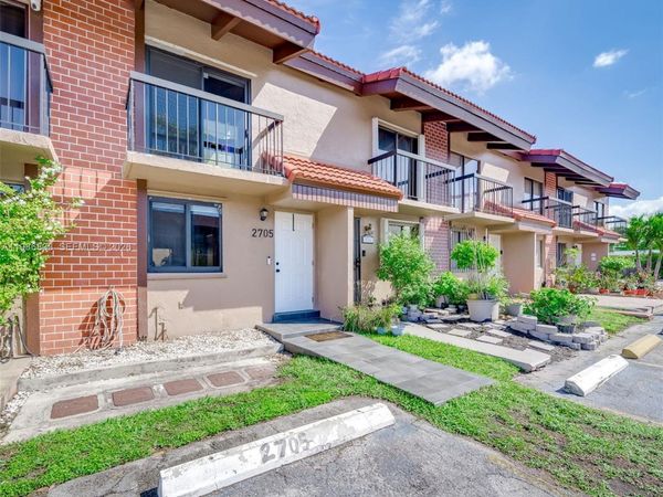 1809 SW 107th Ave , Unit 2705, Miami, FL 33165