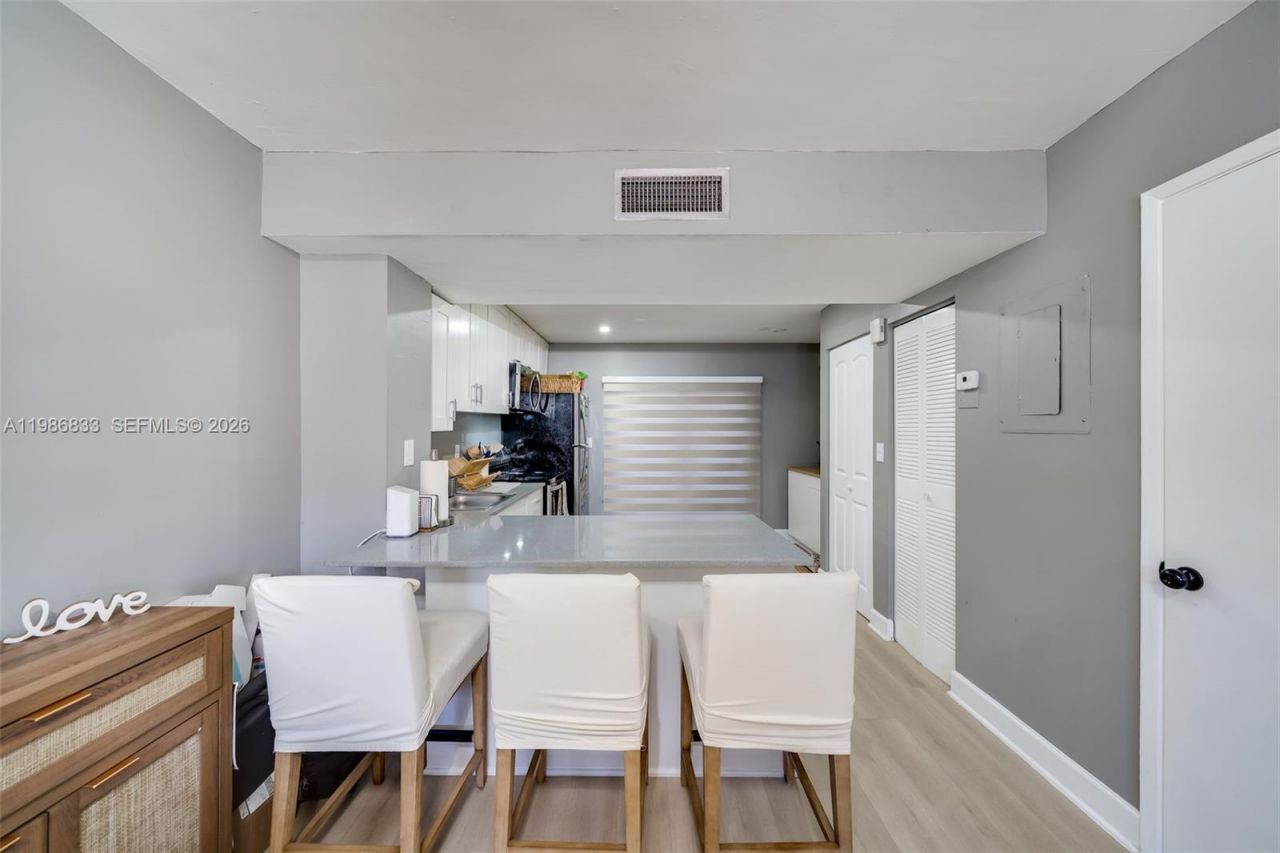 1809 SW 107th Ave , Unit 2705, Miami, FL 33165 Photo