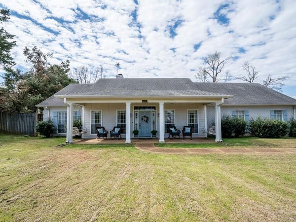 1002 Brooksberry Cove, Oxford, MS 38655