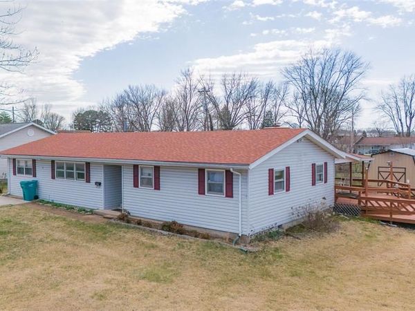 402 Locust Street , Cuba, MO 65453