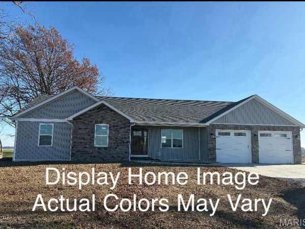 8180 Main Street , Breese, IL 62230