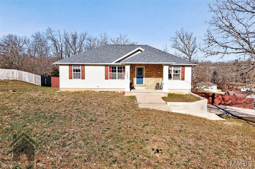 15695 Terris Lane, Saint Robert, MO 65584 Main Photo