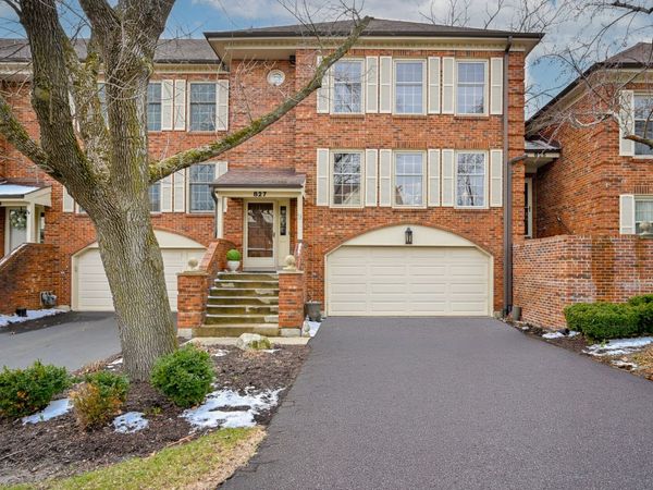 827 N Driveway, Glen Ellyn, IL 60137