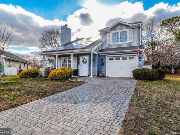 11 POPLAR COURT, BARNEGAT, NJ 08005
