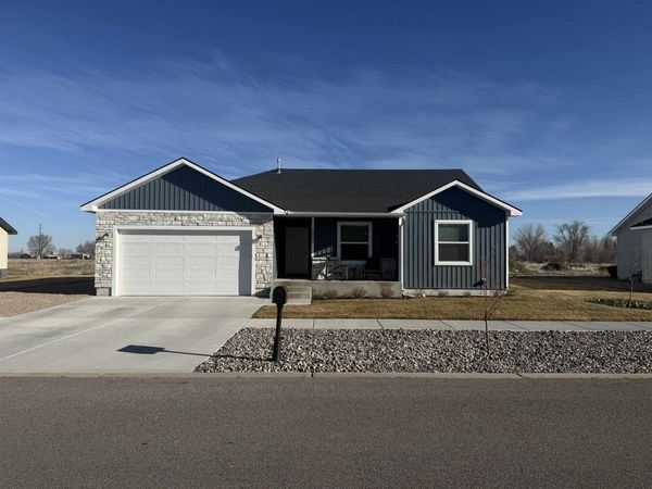 1837 Dingo, Blackfoot, ID 83221