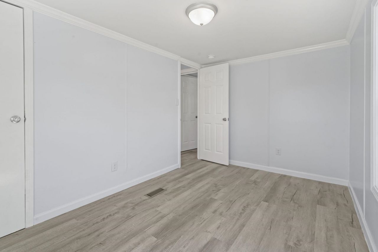 644 Summer Dr. Photo 14