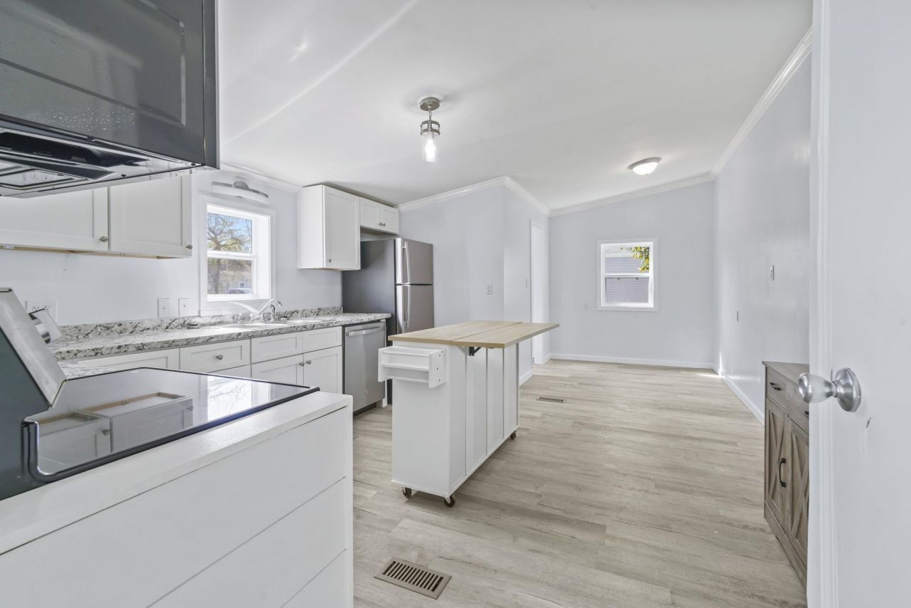 644 Summer Dr. Photo 17