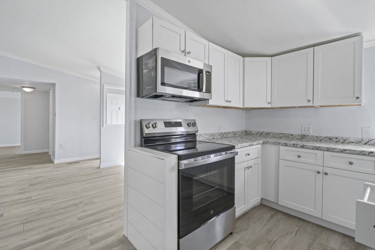 644 Summer Dr. Photo 18