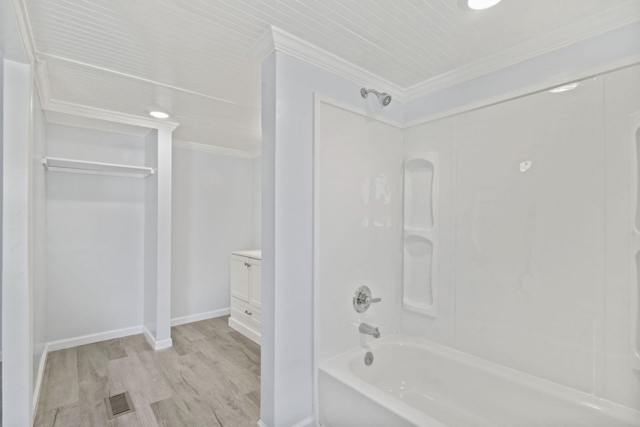 644 Summer Dr. Photo 31