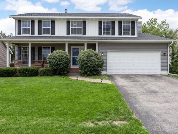 1515 Fox Trail Drive , Cedar Rapids, IA 52402