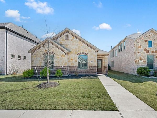 1216 Western Yarrow Avenue, Justin, TX 76247