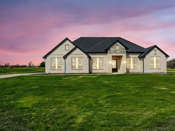 7637 County Road 1052, Celeste, TX 75423