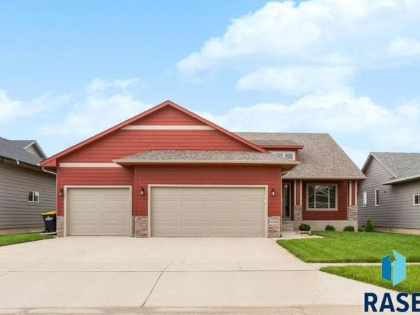 9008 W 23rd St, Sioux Falls, SD 57106