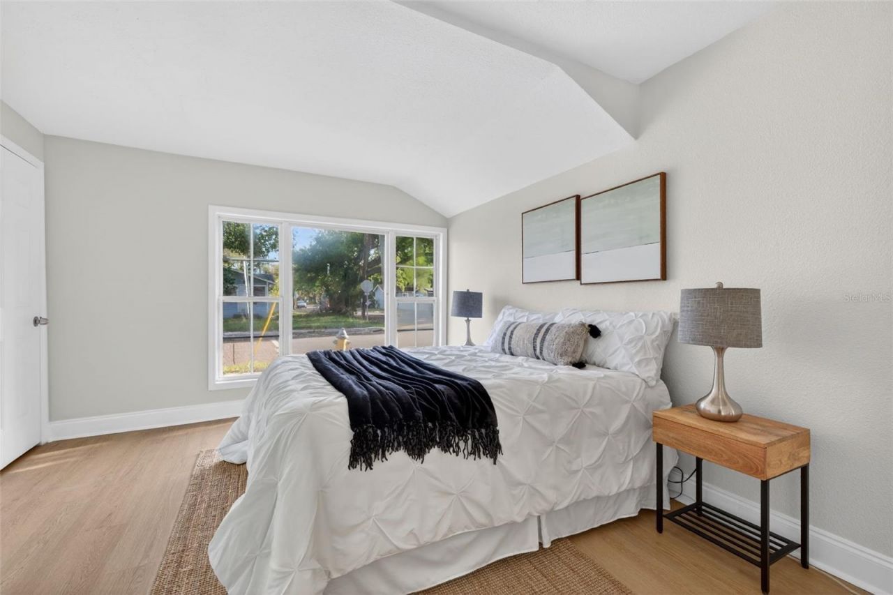 1777 28th Avenue N, Saint Petersburg, FL 33713 Photo