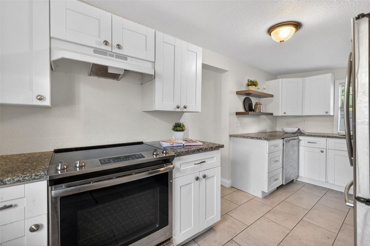 1777 28th Avenue N, Saint Petersburg, FL 33713 Photo