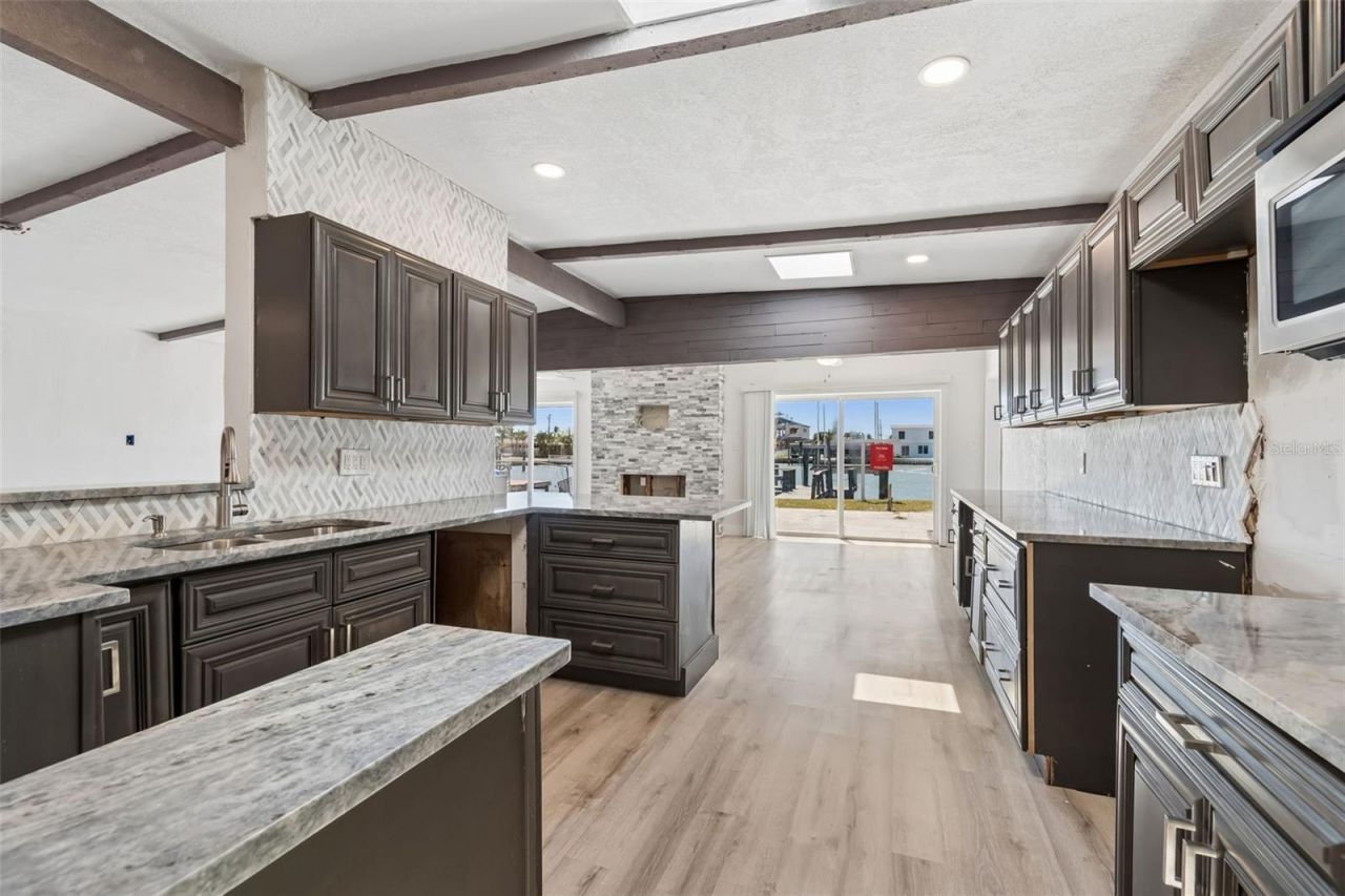 16108 5th Street E, Redington Beach, FL 33708 Photo