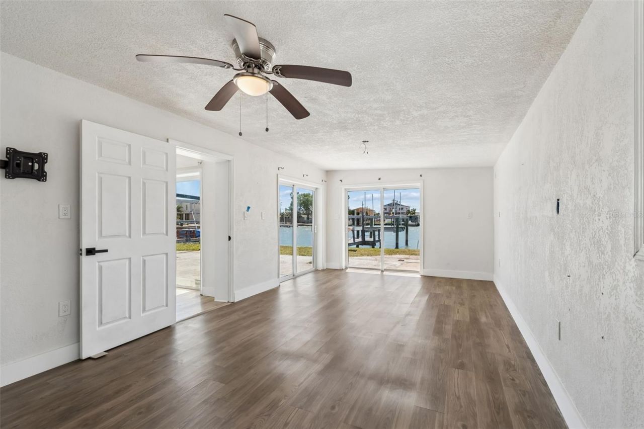 16108 5th Street E, Redington Beach, FL 33708 Photo