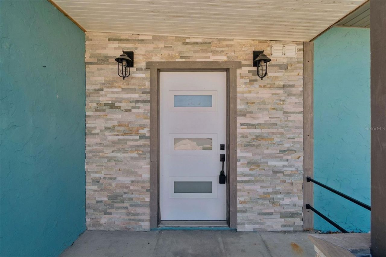 16108 5th Street E, Redington Beach, FL 33708 Photo