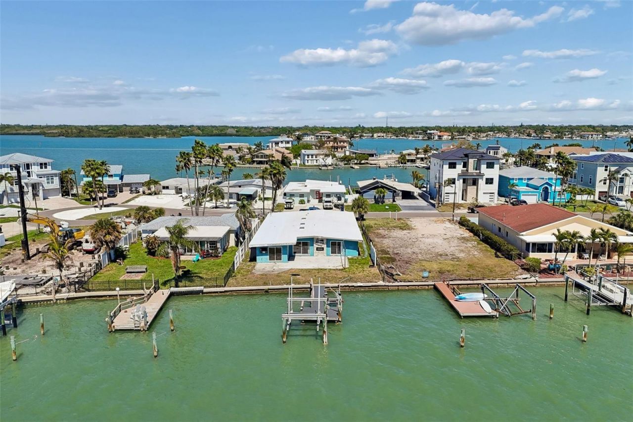 16108 5th Street E, Redington Beach, FL 33708 Photo