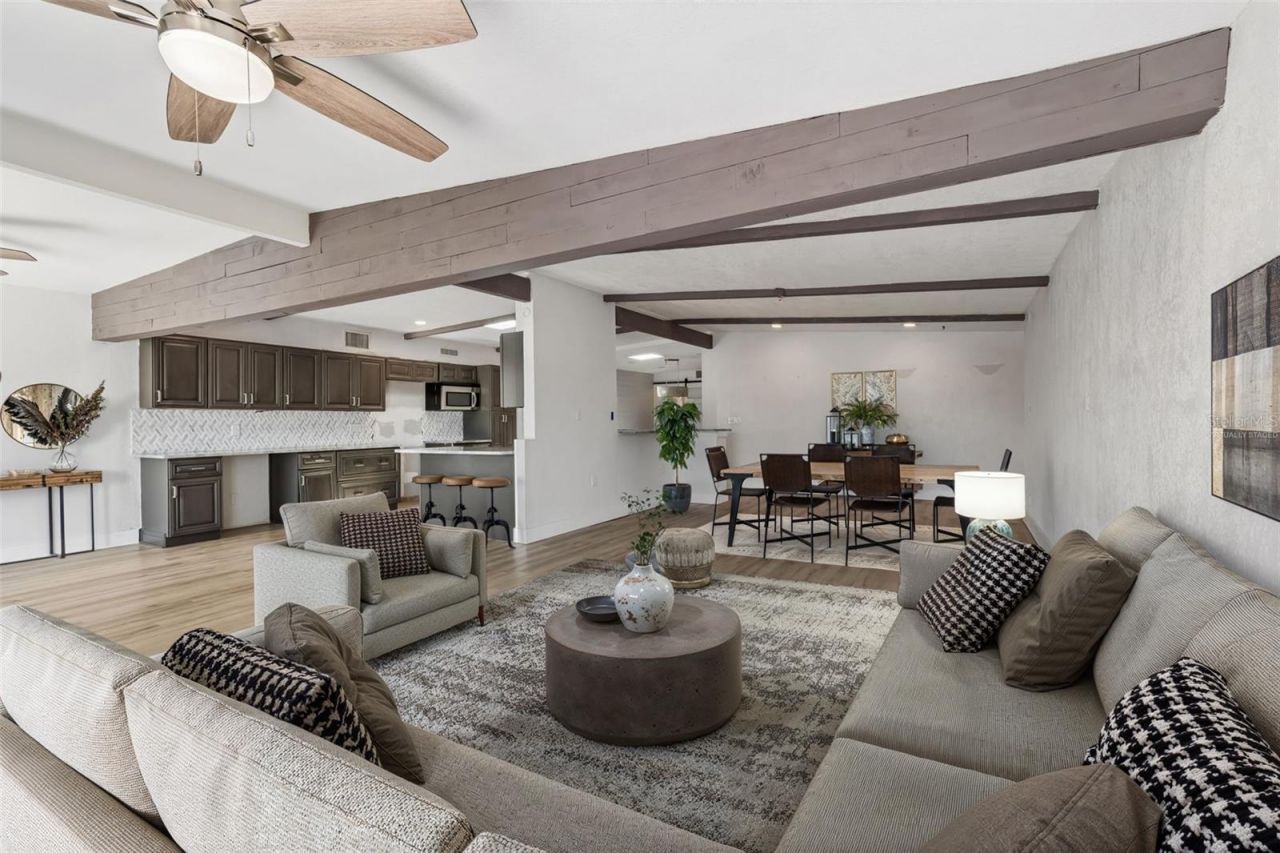 16108 5th Street E, Redington Beach, FL 33708 Photo