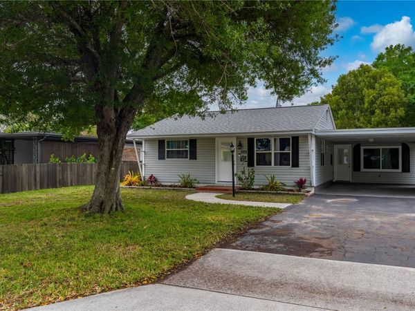 525 BURLAND STREET, PUNTA GORDA, FL 33950