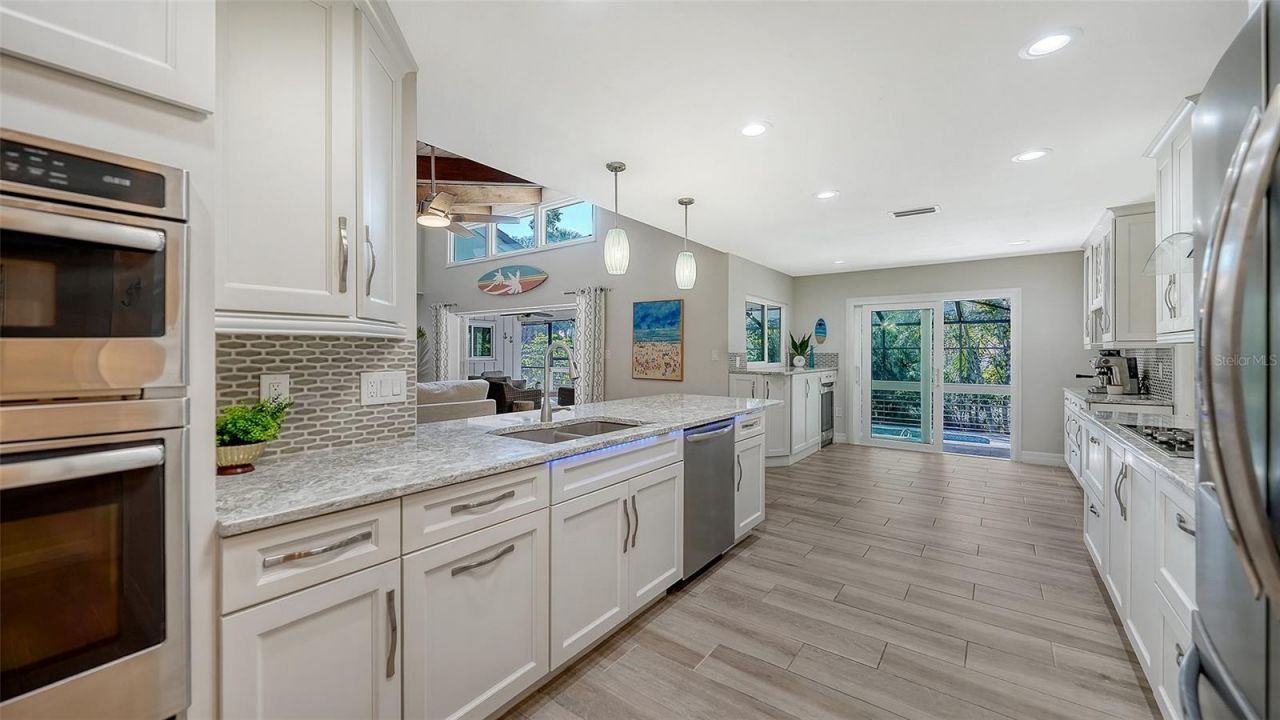 5231 Siesta Cove Drive, Sarasota, FL 34242 Photo